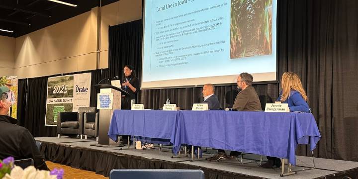Panelists at Iowa Nature Summit: Certain ag practices are harming public health