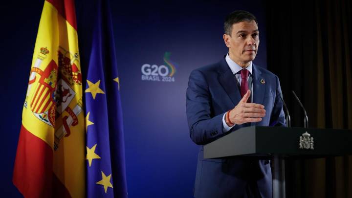 Sánchez arranca su gira africana mientras el Gobierno acelera el proceso para relevar al fiscal general