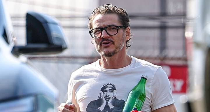 Pedro Pascal Stays Hydrated as He Hits the Gym in Los Angeles | Pedro Pascal