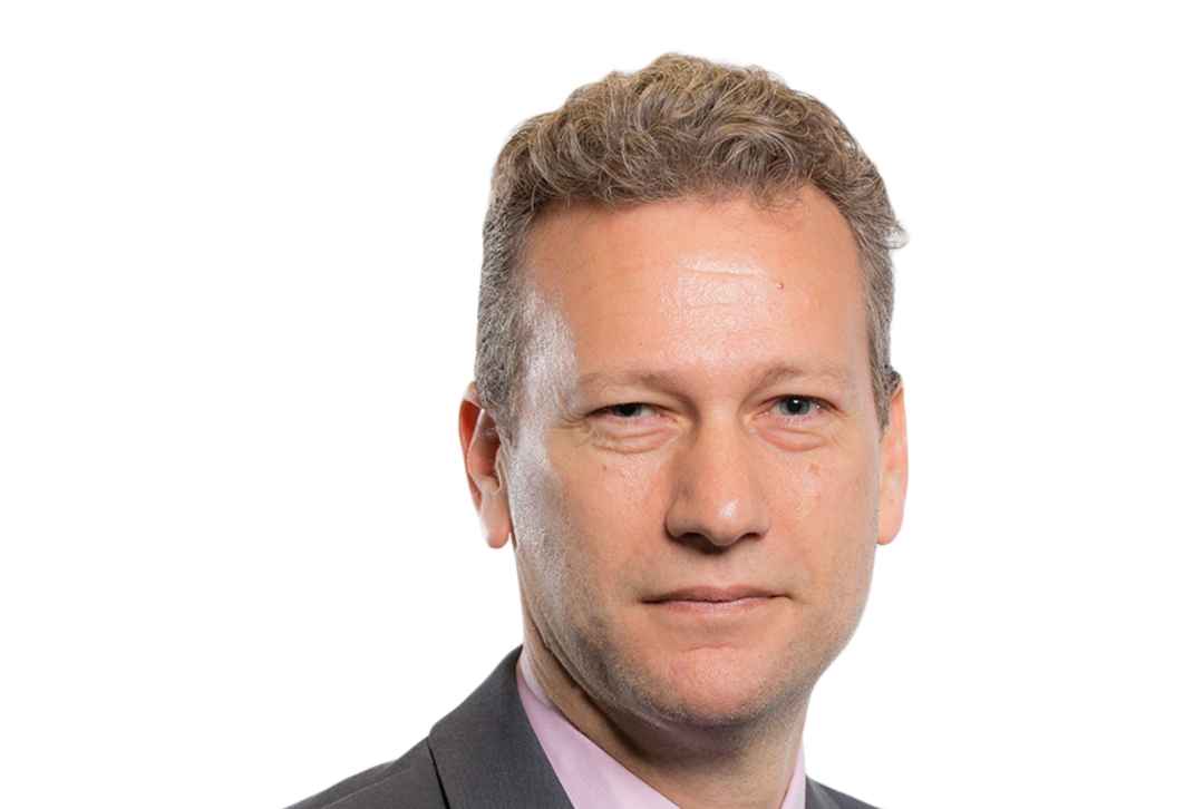 UK far-right politician jailed for 10 years and 6 months for taking Russian bribes