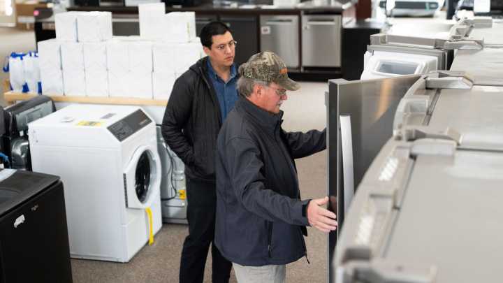 How a personal finance expert leverages holiday sales for household necessities