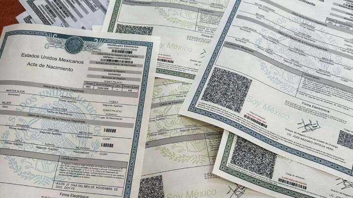 Detienen a dueño de papelería que expedía actas de nacimiento falsas en Durango