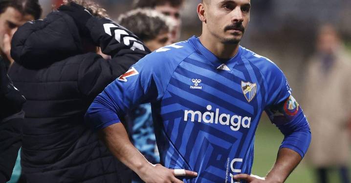 Alfonso Herrero: "Esto es una cosa del vestuario, tenemos nosotros que hacer autocrítica también"