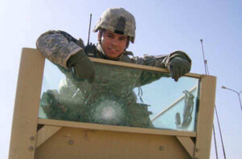 El veterano que salvó vidas en Irak, perdió la suya en Colorado y fue deportado a la incertidumbre