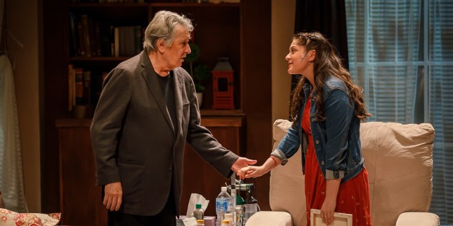 ‘No te vayas sin decir adiós’  Juan Ferrara se despide del teatro con una obra que reúne comedia y  drama.