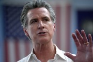 Gavin Newsom le tunde a Donald Trump por su deseo de reanudar las pruebas nucleares