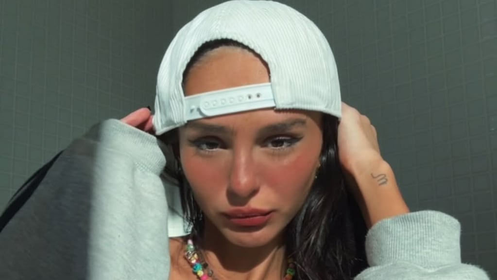 Juanita Tinelli posó con los accesorios que son tendencia y Marcelo Tinelli reaccionó enseguida