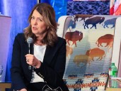 Bell: Smith gets pipeline pact, now she must sell it to Albertans