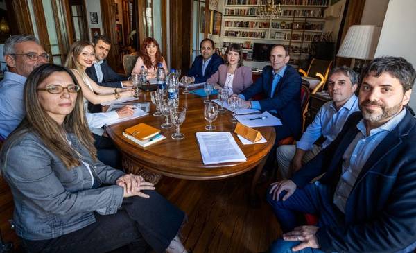 El plan económico de CFK: desafío al FMI y combate a la economía bimonetaria