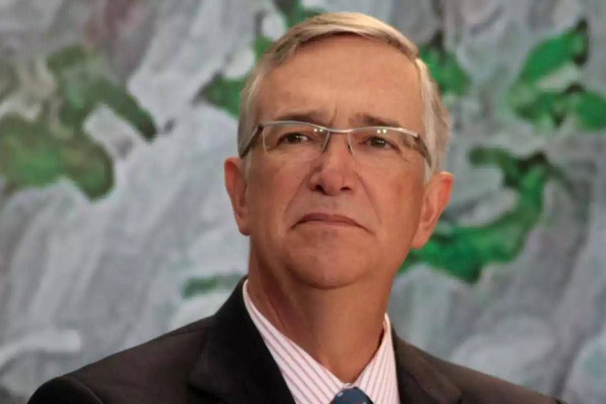 Golpe fiscal a Salinas Pliego: SCJN rechaza amparo y le exige pagar deuda de 33 mil millones al SAT