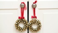 12 Cabinet Wreath Ideas To Decorate Your Space For The Holidays