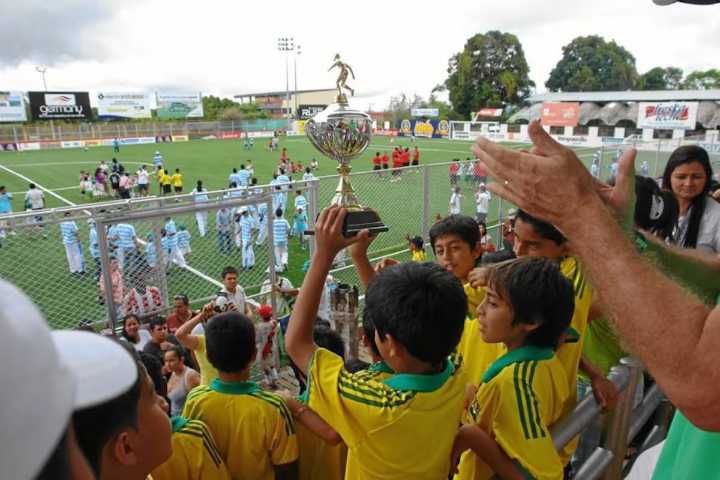La Cancha Marte: se estrenará superficie sintética este 6 de diciembre