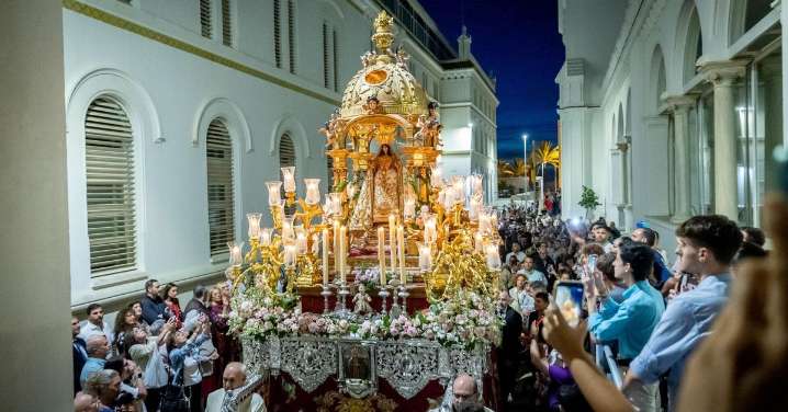 La Archicofradía de La Palma volvió a pasar por el 'Hospital de Mora’