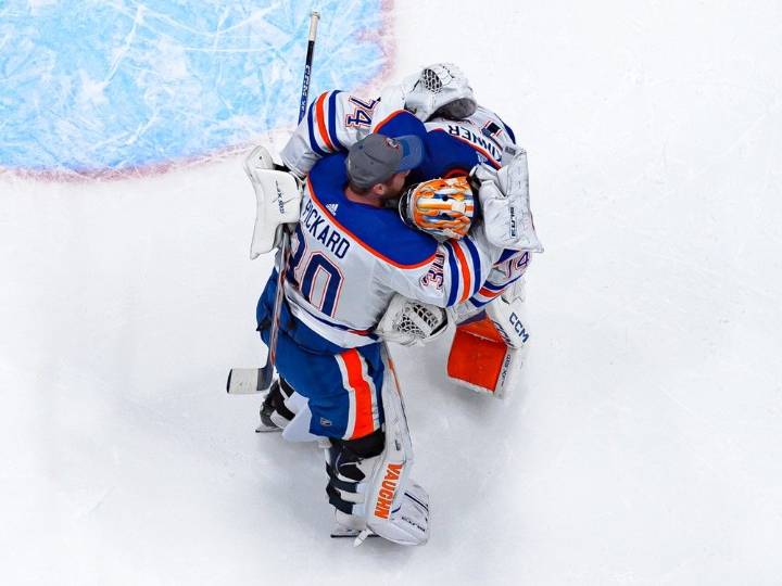 'There needs to be something done': Edmonton Oilers goalies still under gun even after big games in Florida