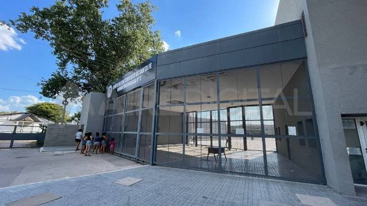 Usaba una gomera para tirar bolsas con marihuana a la cárcel de Las Flores y quedó detenido