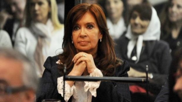 Causa Cuadernos: la ex presidenta CFK vuelve al banquillo desde este jueves junto a 86 acusados