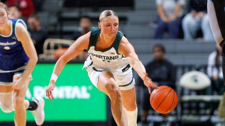 MSU women's basketball makes history in rout of Mercyhurst
