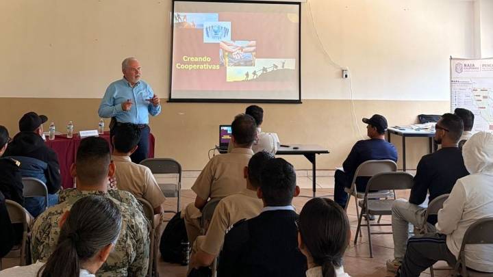 Imparten capacitación integral para pescadores