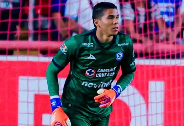 Cruz Azul confirmó gravedad de Kevin Mier