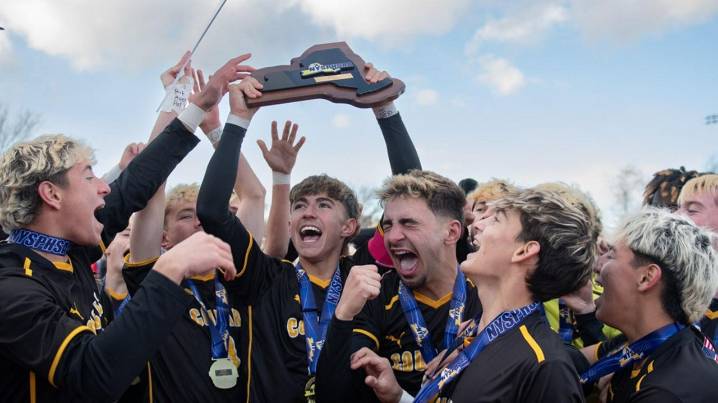 Commack boys soccer team wins state Class AAA title