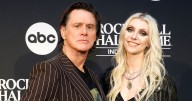 Jim Carrey & Taylor Momsen’s Grinch Reunion/2025 Rock Hall