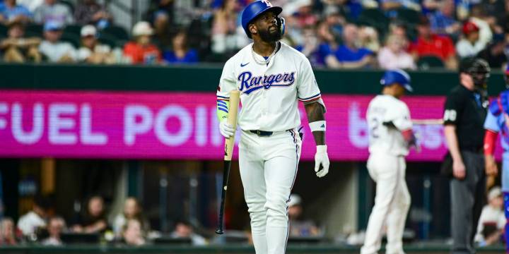 Non-tendered MLB free agents 2025