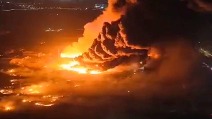 VÍDEO: La impresionante explosión que deja 22 heridos y que se ve desde un avión