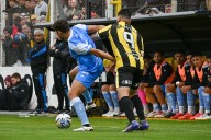 Estudiantes de Rio Cuarto igualó 1-1 con Madryn, ganó 3-1 en el global y ascendió a Primera División