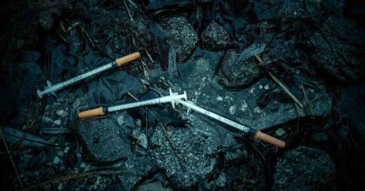 Médico recibe 30 años por asesinar a su esposa con falsas inyecciones