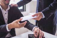 Morena quiere eliminar el ISR al bono de puntualidad y la prima de antigüedad: así busca aumentar el ingreso de los trabajadores en México