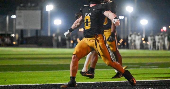 Photos: Carrollton beats Grayson 31-14 in playoff quarterfinals