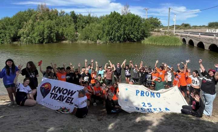 Estudiantes de la Escuela 25 de Santa Rosa visitaron Algarrobo del Aguila