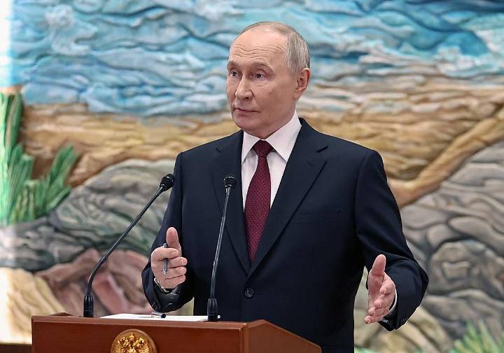 Putin asegura que Rusia parará la guerra si Ucrania se retira de las regiones reclamadas por Moscú