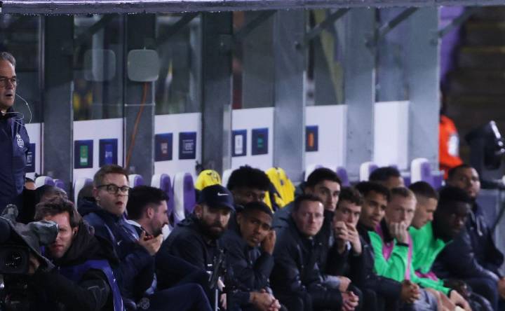 Entrenador serbio murió de infarto en pleno partido [VIDEO]