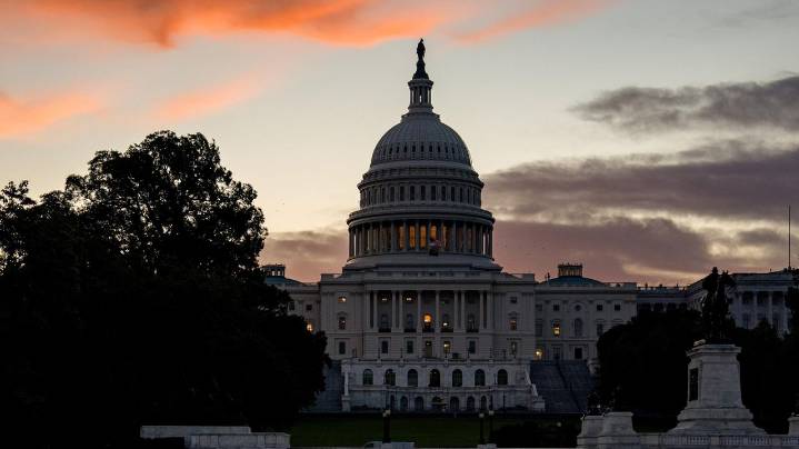 As shutdown closes in on 35-day record, observers point to dysfunction in divided government