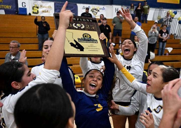 South El Monte girls volleyball battles Nogales for five sets, wins D9 title