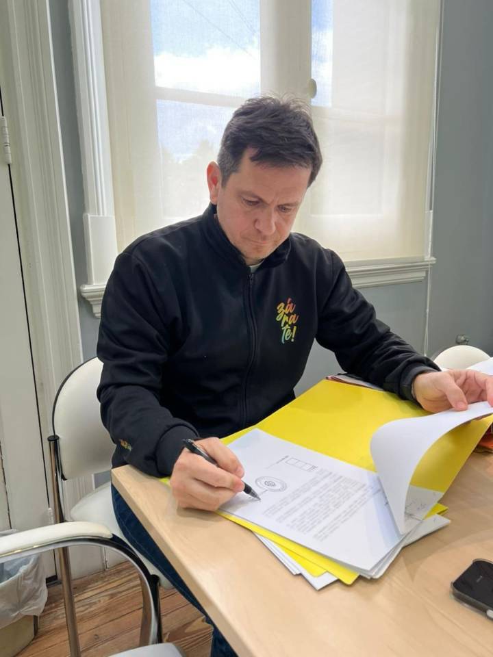 Zárate. Por primera vez en el país, una inteligencia artificial fue nombrada funcionaria municipal