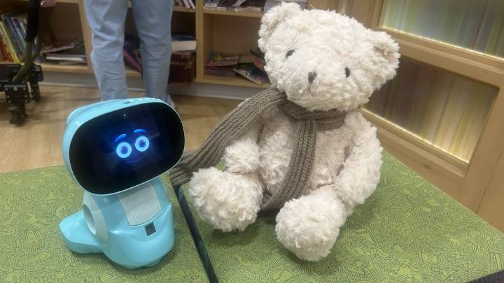 Research group shares concerns about AI toys this holiday season