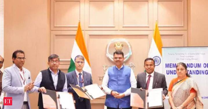 Maharashtra first state to join Centre's nuclear-based power generation initiative: CM Fadnavis