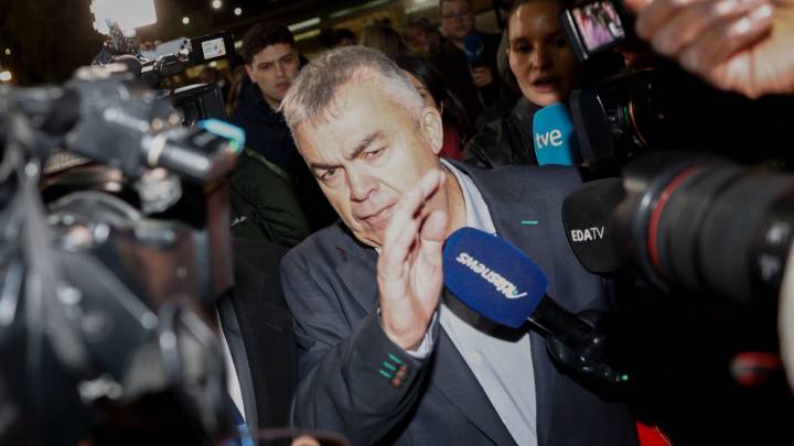 Santos Cerdán sale de la cárcel cinco meses después y denuncia mentiras: "Confío que la verdad se imponga"