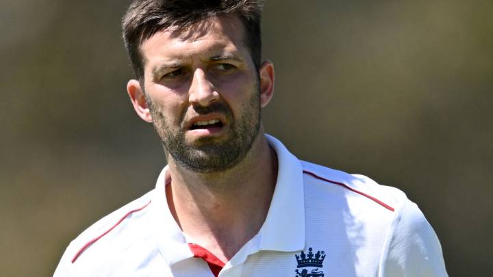 Mark Wood: England fast bowler to have precautionary scan after hamstring soreness in Ashes warm