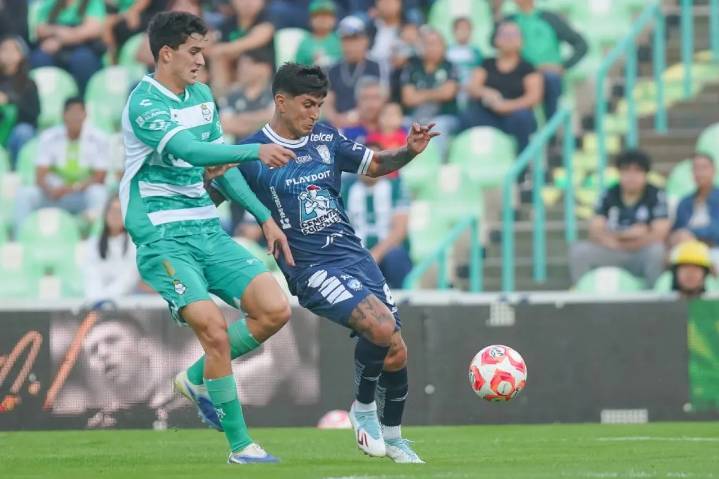 Pierde Pachuca ante Santos y cae un escalón en el Play