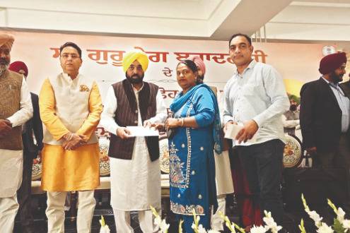 CM Mann distributes cheques worth Rs 71 cr