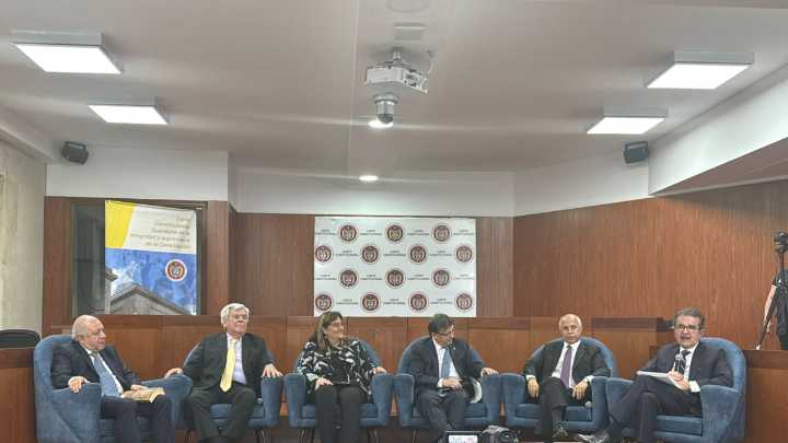 Palacio de Justicia: Carlos Medellín Becerra, hijo del magistrado asesinado en la toma, dice que revisión de indulto es viable a la luz del DIH