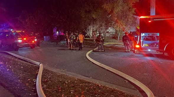 One dead in Lansing house fire