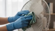 Sin lavandina ni alcohol: cómo limpiar el ventilador con un truco casero y sin dañarlo