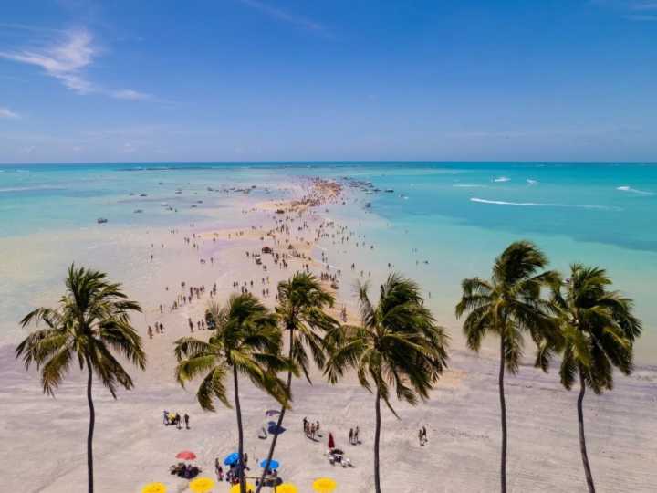 Las nuevas playas de Brasil que eligen los argentinos (y cuánto más caras están)