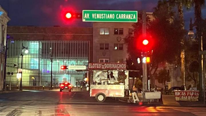 Instalan puestos en el Centro por desfile de aniversario de Revolución