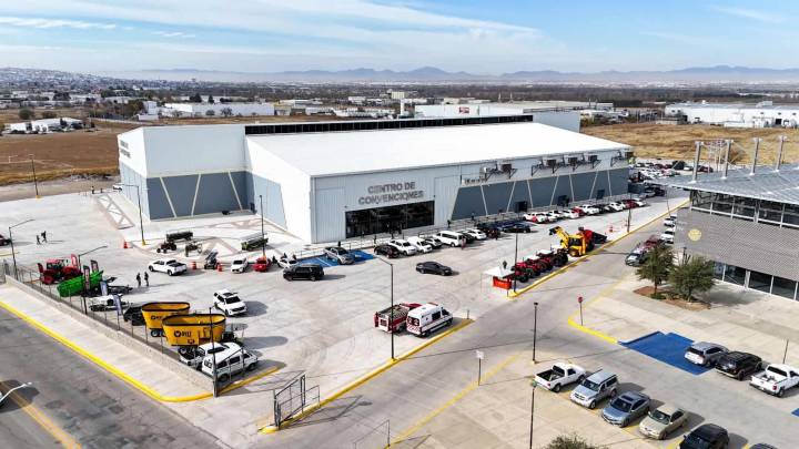 Maru Campos inaugura el Centro de Convenciones Centenario Tres Culturas en Cuauhtémoc