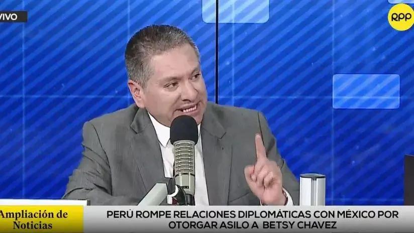 Luis Aragón plantea agilizar denuncias constitucionales contra Betssy Chávez, pese a reconocer que es un trámite "meramente declarativo"